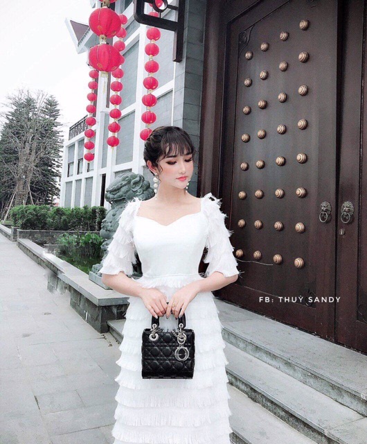 Váy trắng tầng cao cấp | BigBuy360 - bigbuy360.vn