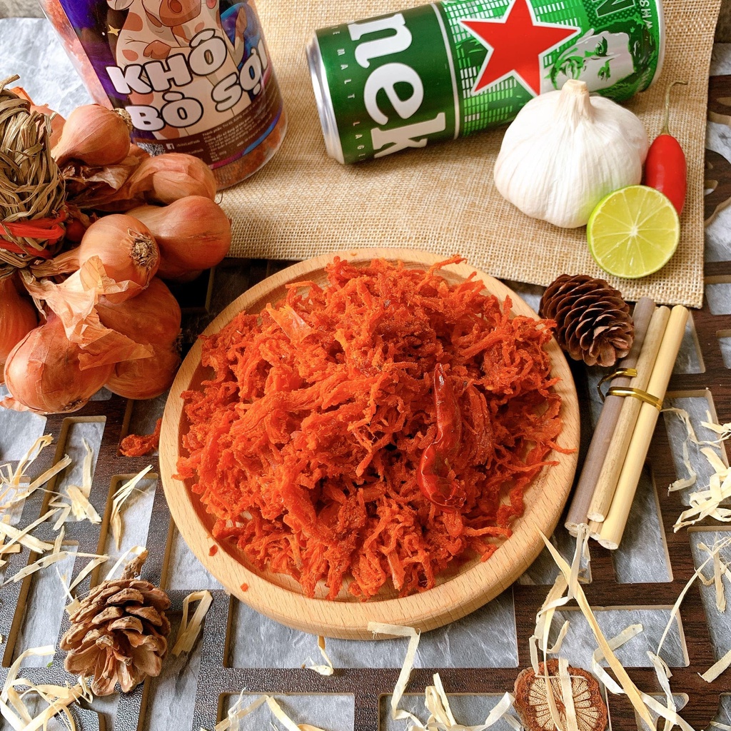 Khô bò lá chanh sợi ngắn hũ PET 300gr siêu ngon đậm vị, đảm bảo an toàn vệ sinh thực phẩm