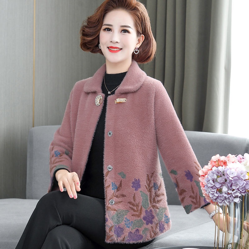 Mẹ quần áo mùa xuân và mùa thu áo khoác nhung lông chồn 40 tuổi 50 phụ nữ trung niên áo ngắn 2021 mới | BigBuy360 - bigbuy360.vn