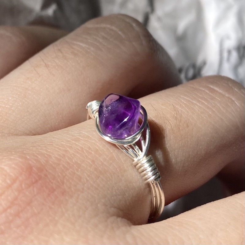 Nhẫn tinh thể tím Amethyst