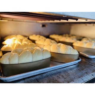 BÁNH MÌ HOA CÚC  BRIOCHE IT NGOT
