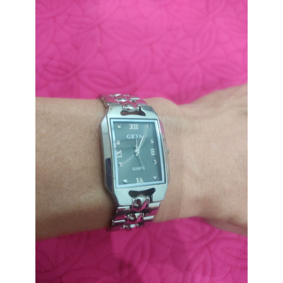 Đồng hồ nữ - GEYA (chữ nhật)