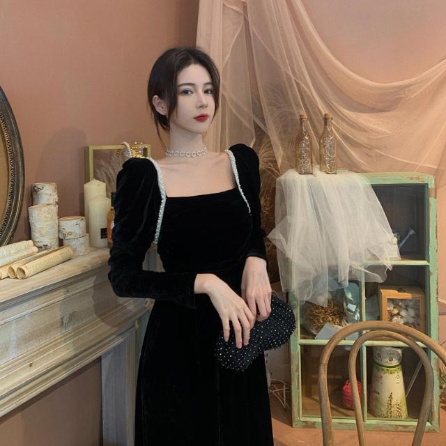 2023 Retro Đầm midi nhung cổ vuông tay dài hở lưng phong cách retro thanh lịch cho nữ