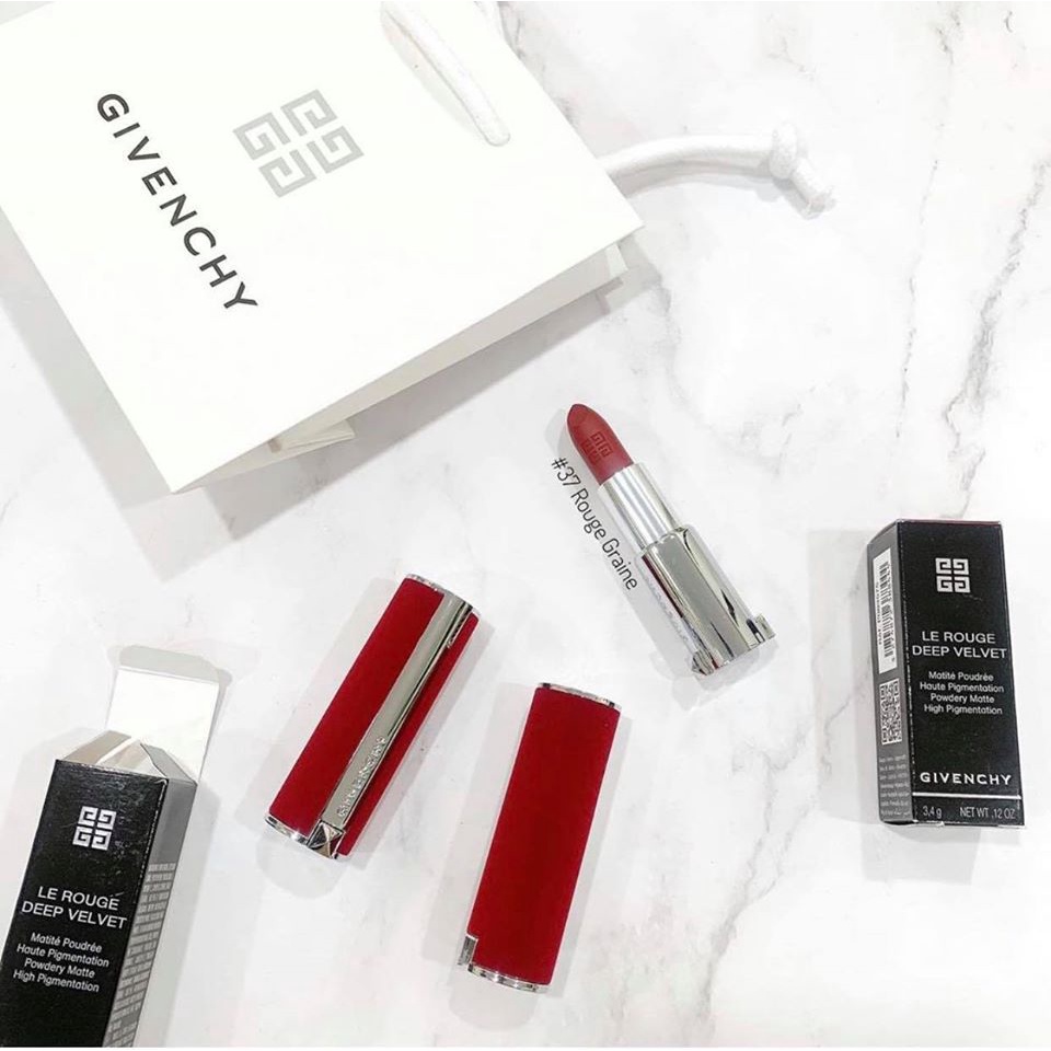 Son Givenchy Le Rouge Deep Velvet màu 37 Rouge Graine 3.4g với màu đỏ thuần sang trọng, quyến rũ