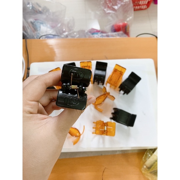 Kẹp tóc càng cua 3 răng, 5 răng trơn/nhám đen lì phong cách hàn quốc.