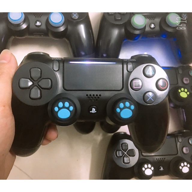 Tay cầm ps4 slim qua sử dụng nút bấm nẩy mượt mà