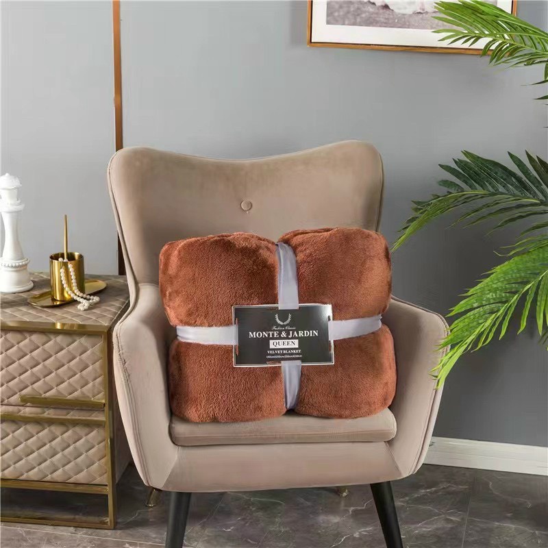 Chăn lông thỏ MONTE &amp; JADIN 2022 cao cấp rộng 2m-2m3 nặng 2kg