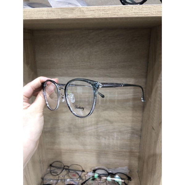 Gọng tròn dáng mắt mèo nhẹ cao cấp