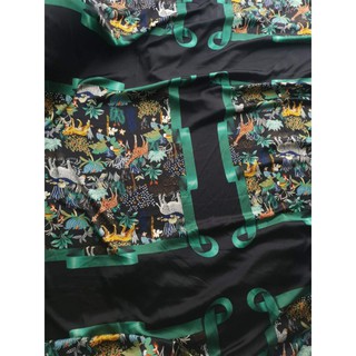 Vải lụa satin họa tiết