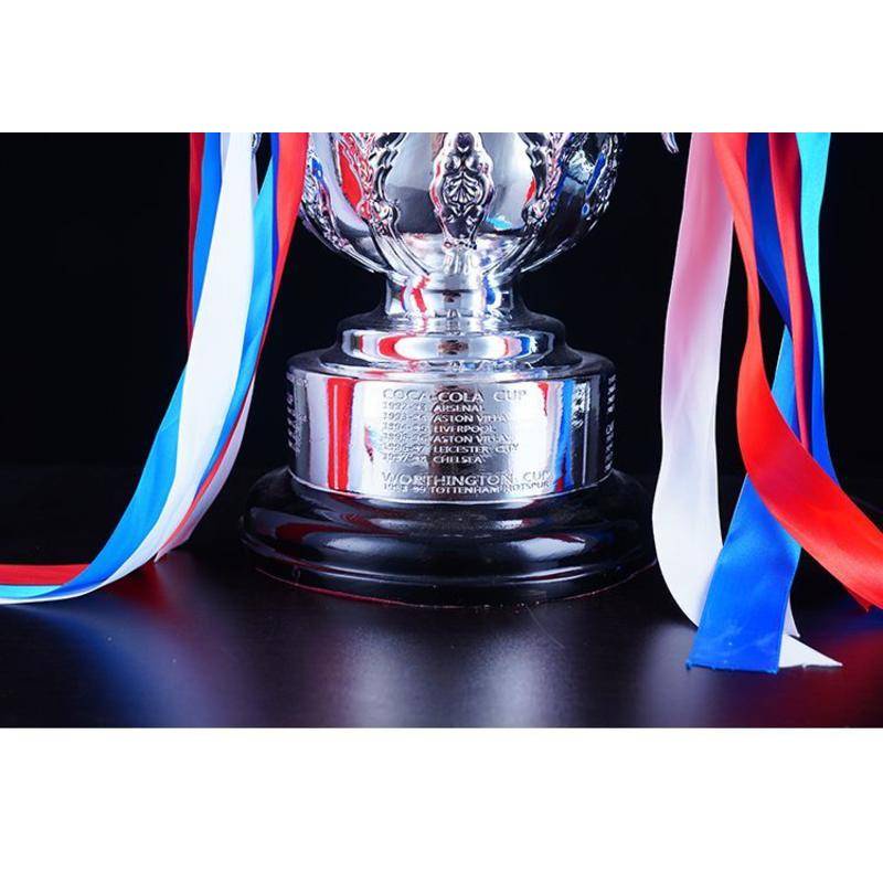 Mô Hình Nhân Vật Trophy Cup Trong Liverpool 7CM