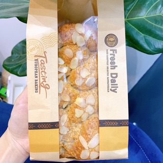 Bánh mì hoa cúc nguyên cám