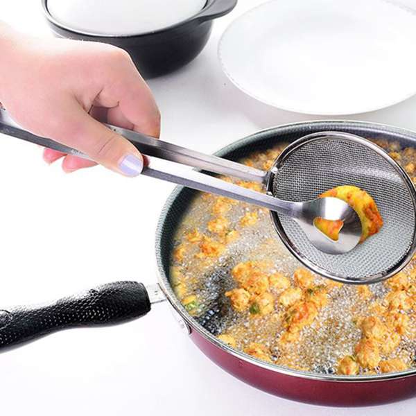 Muỗng Lọc Dầu Đa Năng Có Kẹp Gắp Cho Nhà Bếp