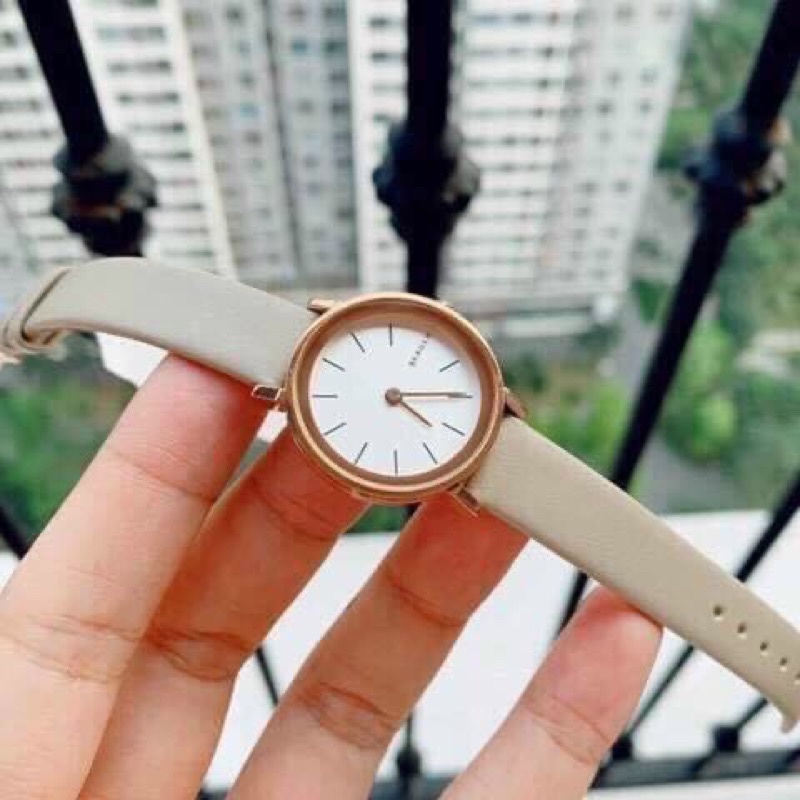 Đồng Hồ Nữ Dây Da Skagen Mặt Trắng Viền Vàng Case 26mm