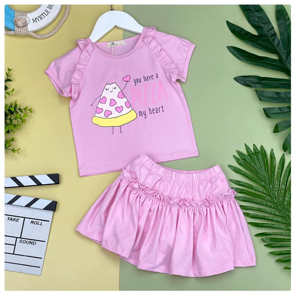 Set bộ váy cho bé 3-10T (12-30kg). Với thiết kế tay áo phối bèo điệu đà, chân váy có quần,chát cotton mát