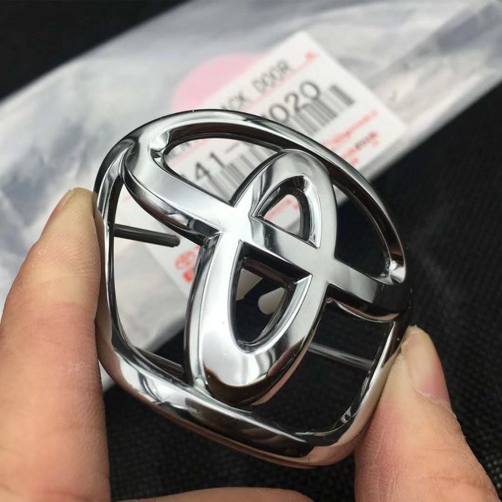 Logo kim loại gắn vô lăng xe hơi Toyota | BigBuy360 - bigbuy360.vn