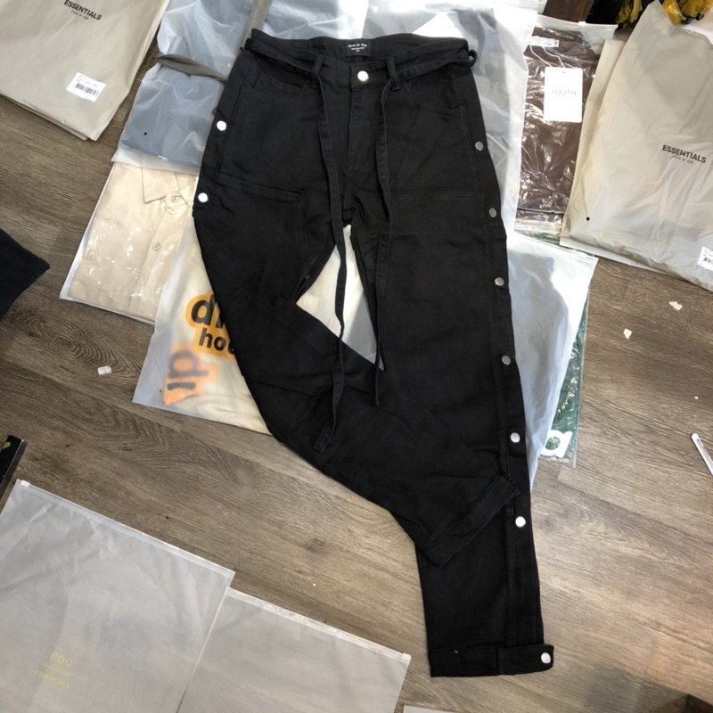Quần jeans Fear Of God cúc bấm, vải cotton cao cấp phom đẹp