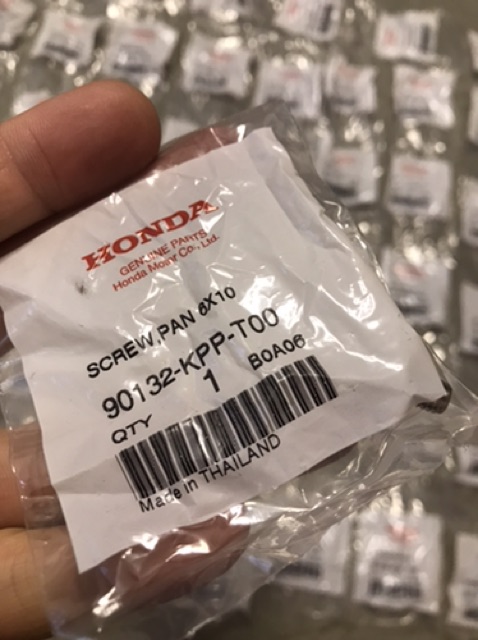Ốc inox dàn áo CBR150.