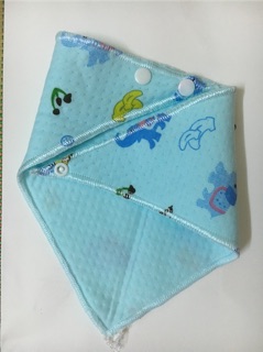 Yếm nỉ bông cúc bấm