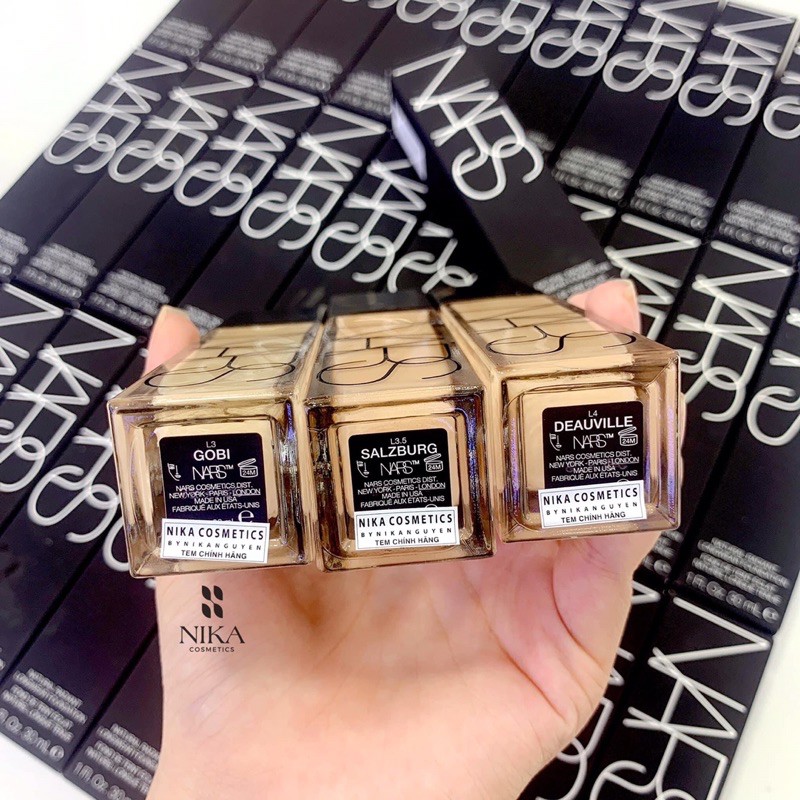 Kem nền căng bóng mỏng nhẹ NARS Natural Radiant Longwear Foundation