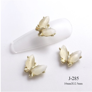 Charm buom trang trí nail