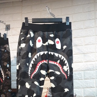 Quần bape dạ quang