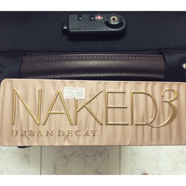 Phấn mắt Naked 3