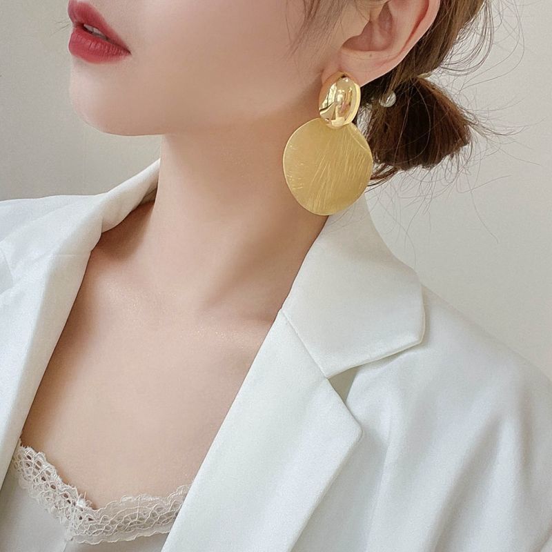 Khuyên Tai Kim Bạc Bản To Hình Giọt Nước Thời Trang Hàn Quốc Cổ Điển Độc Đáo Phong Cách Hàn Quốc Cho Nữ