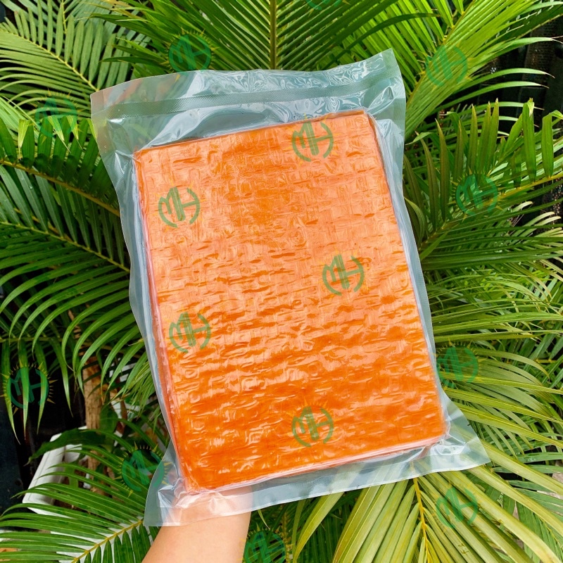 Bánh tráng vuông đỏ Mạnh Hùng dùng để cuốn bánh tráng bơ thơm ngon