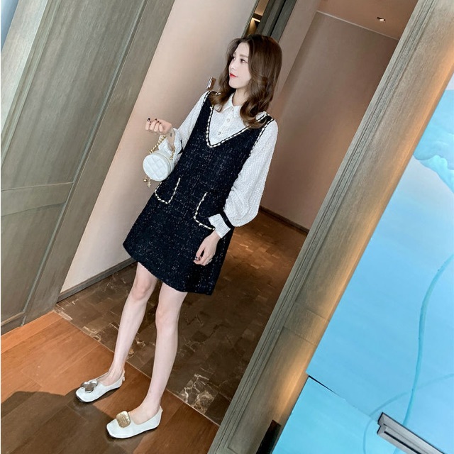 Váy dạ phối sơ mi trắng cổ V