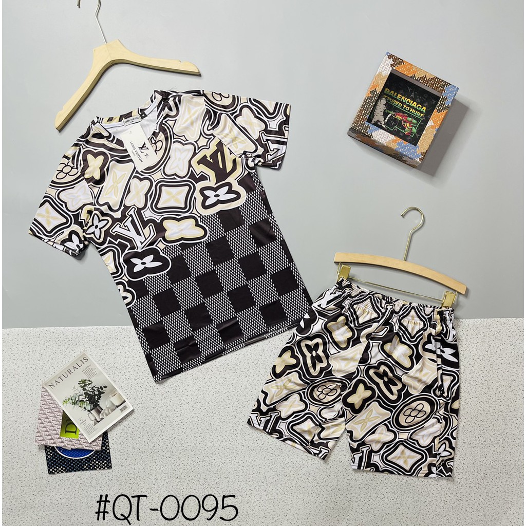 ✨[𝗥𝗘̉ 𝗩𝗢̂ Đ𝗜̣𝗖𝗛]✨ Bộ cộc LV nam loang kẻ caro - Bộ hè LV thời trang nam HOT TREND | BigBuy360 - bigbuy360.vn