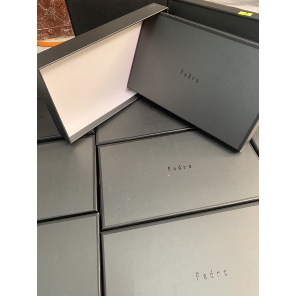 HỘP GIẤY ĐỰNG PEDRO Siêu đẹp