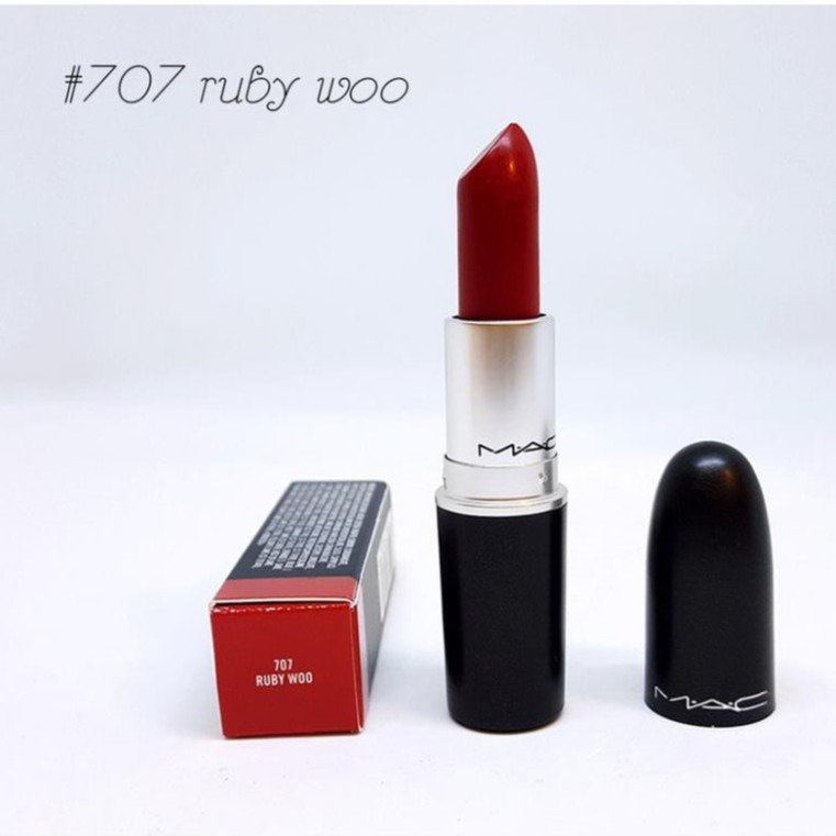 Son MAC Ruby Woo 707 Màu Đỏ Cổ Điển – Retro Matte