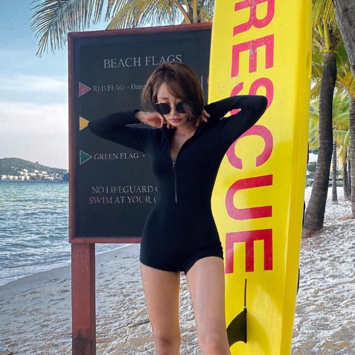 Bikini Đồ bơi nữ có tay khóa kéo màu ĐEN FORM SHORT sành điệu kín đáo co dãn thoải mái (vải xịn) freesize 45-60kg