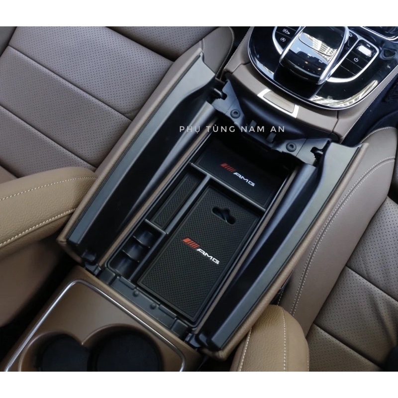 KHAY CHIA NGĂN ĐỂ ĐỒ HỘC TỲ TAY MERCEDES C/E/GLC/GLK