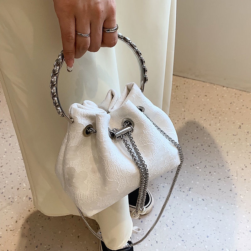 Túi Đeo Chéo Dây Xích Dễ Phối Đồ Hợp Thời Trang Cho Nữ