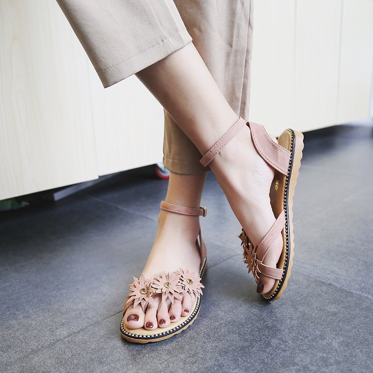 Xăng đan Với Thiết Kế Xinh Xắn Dành Cho Nữ