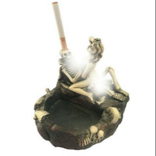 Gạt tàn thuốc mô hình bộ xương độc lạ xxx