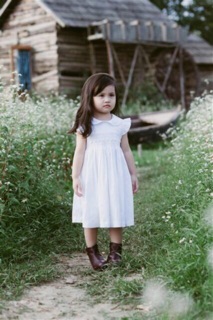 Váy smock trắng