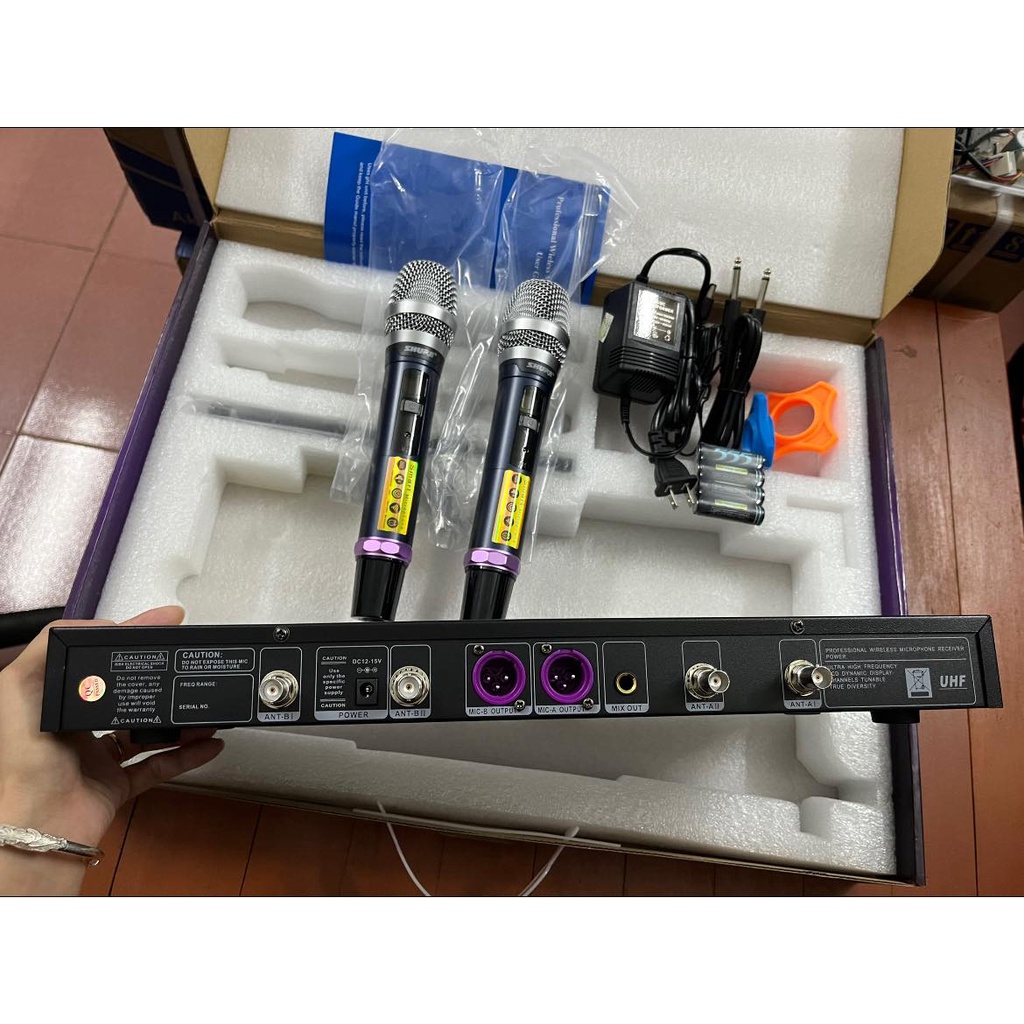 Micro karaoke không dây ShureUGX-23 bản 2022