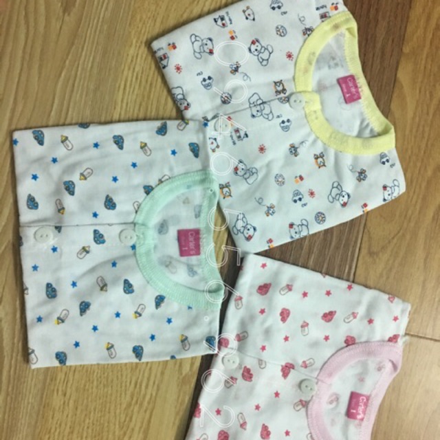 Áo Sơ Sinh Cúc Giữa