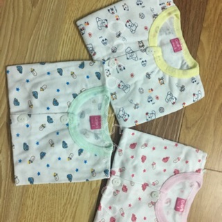 Áo sơ sinh cúc giữa