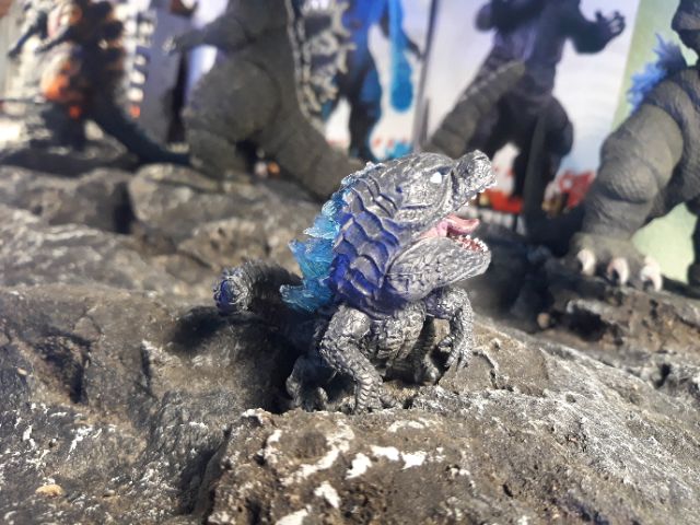 Mô hình đồ chơi khủng long Godzilla 2019. Phiên bản lưng xanh