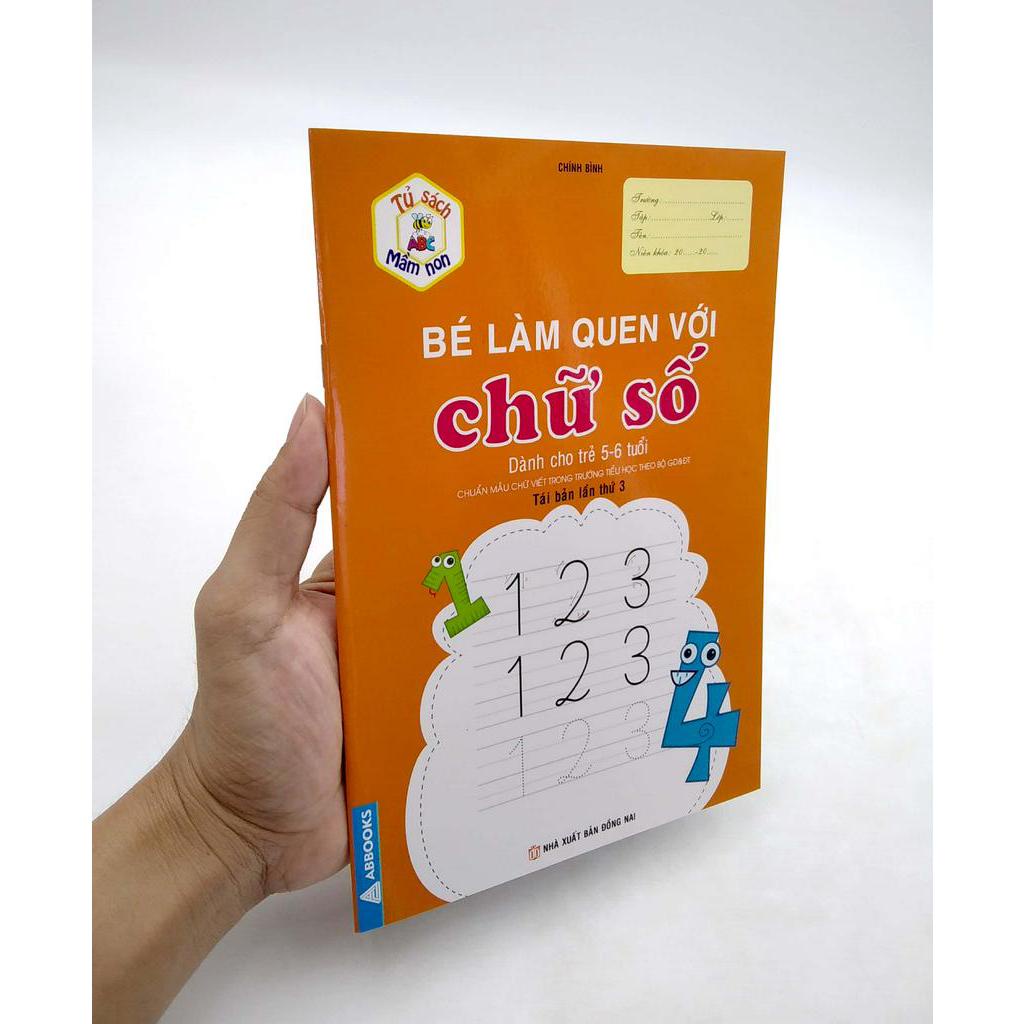 Sách Tủ Sách Mầm Non - Bé Làm Quen Với Chữ Số