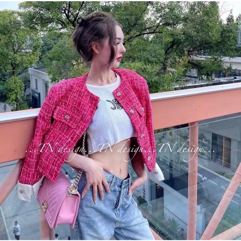 ÁO KHOÁC DẠ TWEED MÀU HỒNG ÁNH NHŨ ỐNG TAY PHỐI VIỀN SƠ MI