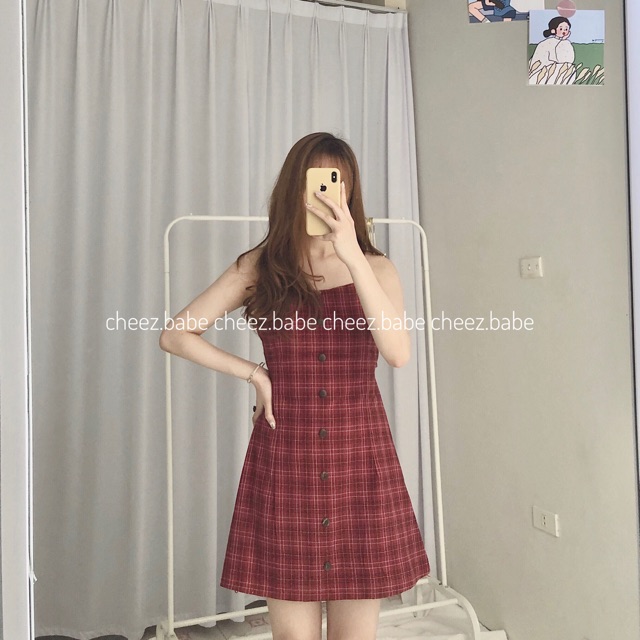 Váy dây thắt nơ lưng đỏ