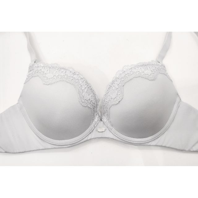 Áo ngực có gọng mút mỏng