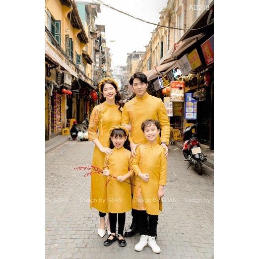 Áo dài gia đình gấm loại 1