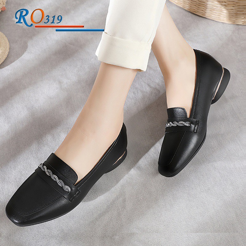 [ẢNH THẬT-FREESHIP] Giày mọi nữ, da lì cao cấp ROSATA RO319 - Đen, Kem - HÀNG VIỆT NAM - BKSTORE | BigBuy360 - bigbuy360.vn