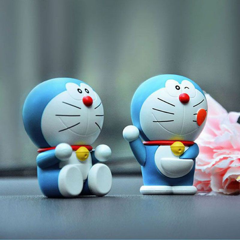 Tượng Doraemon
