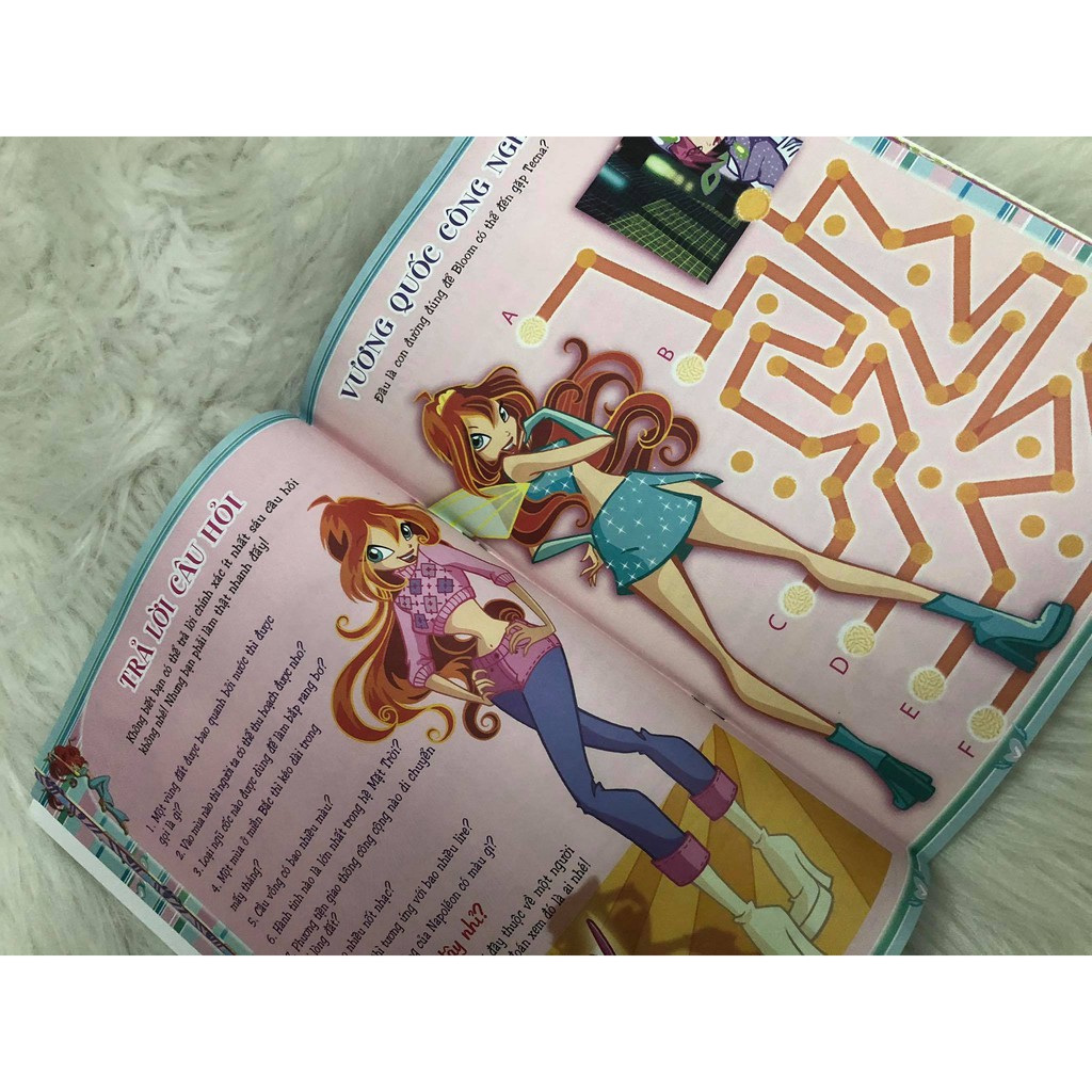 Sách - Winx Club (Stick And Read) - Câu Lạc Bộ Các Tiên Nữ Sành Điệu (Ngẫu nhiên theo 8 chủ đề)